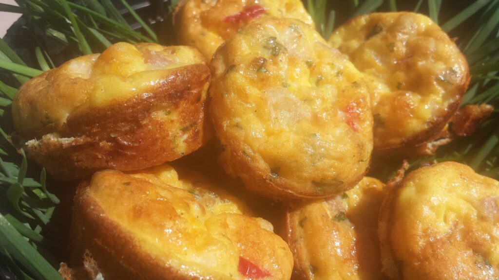 Doc\\\’s Mini Ham and Egg Frittatas